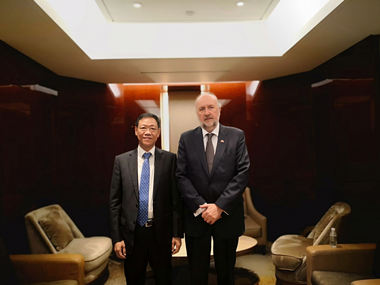 7ec521d7a9ac4eb883c153ecb56cfeda