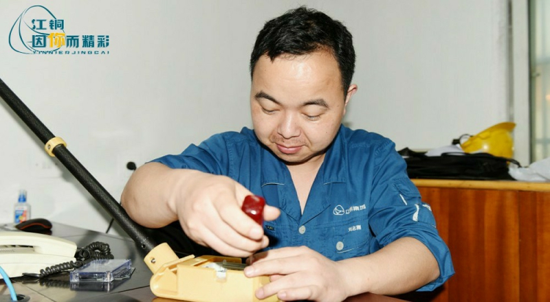 31be0d95751142e9a27b3a05df354b4c