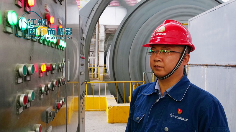 962bc3551ff34fd4af251dc2ae649ad8